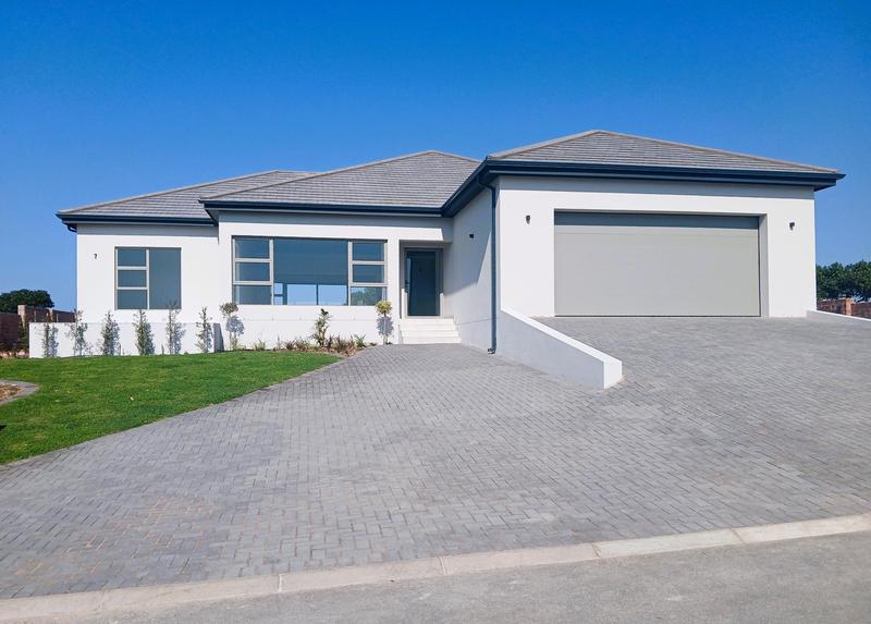 3 Bedroom Property for Sale in Stilbaai Wes Western Cape